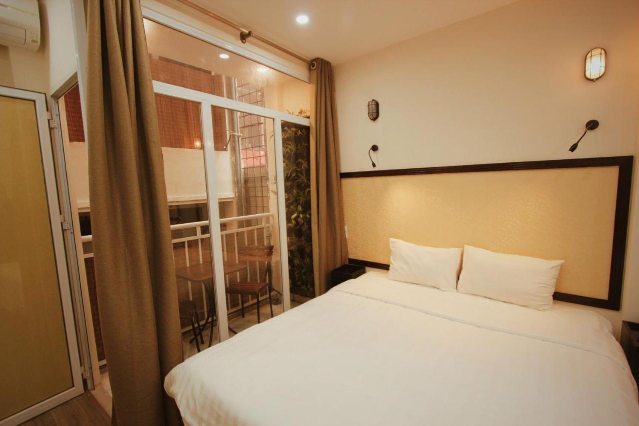 Ellogia Rusta Hotel - Managed By Hostesk Ханой Екстериор снимка
